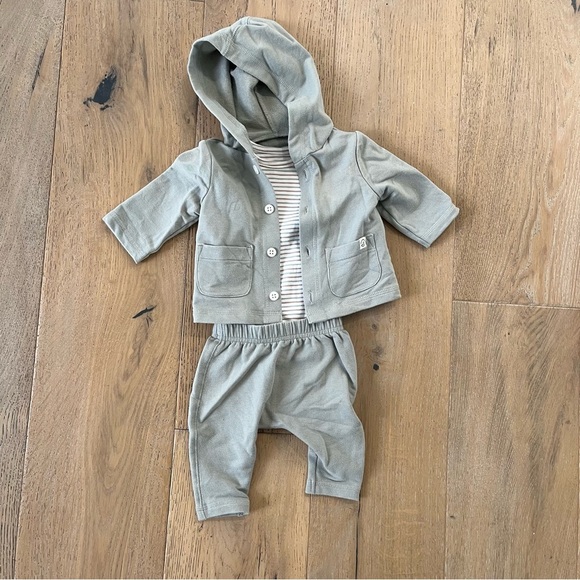 Little Planet Carters 3 piece set sage maroon cardign  0-3 months baby neutral - Picture 2 of 12